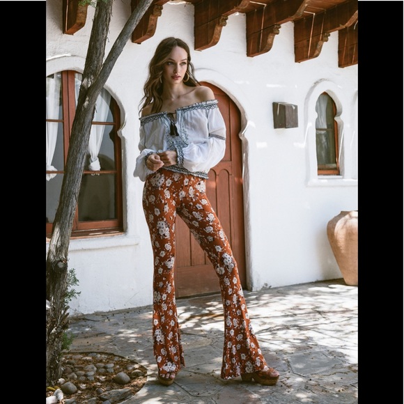 Spell Folklore off shoulder Top S preowned - Picture 4 of 16